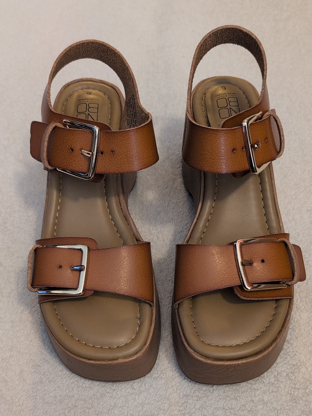 No Boundaries Brown Double Buckle Sandals Women's Size 6 Memory Foam
